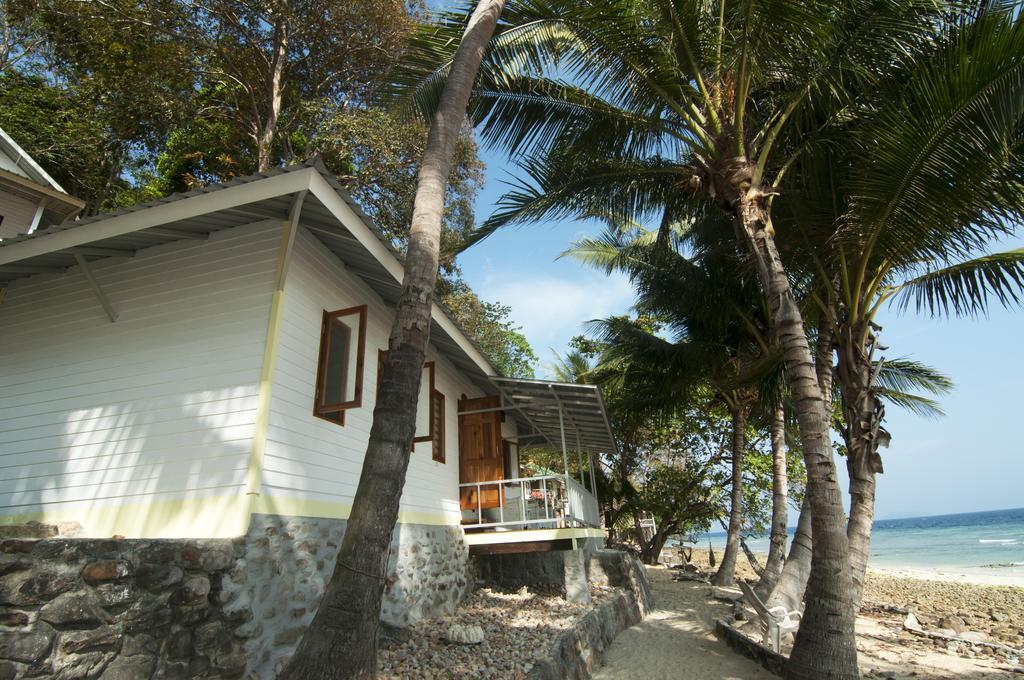 Tohko Beach Resort Phi Phi Don Exterior photo